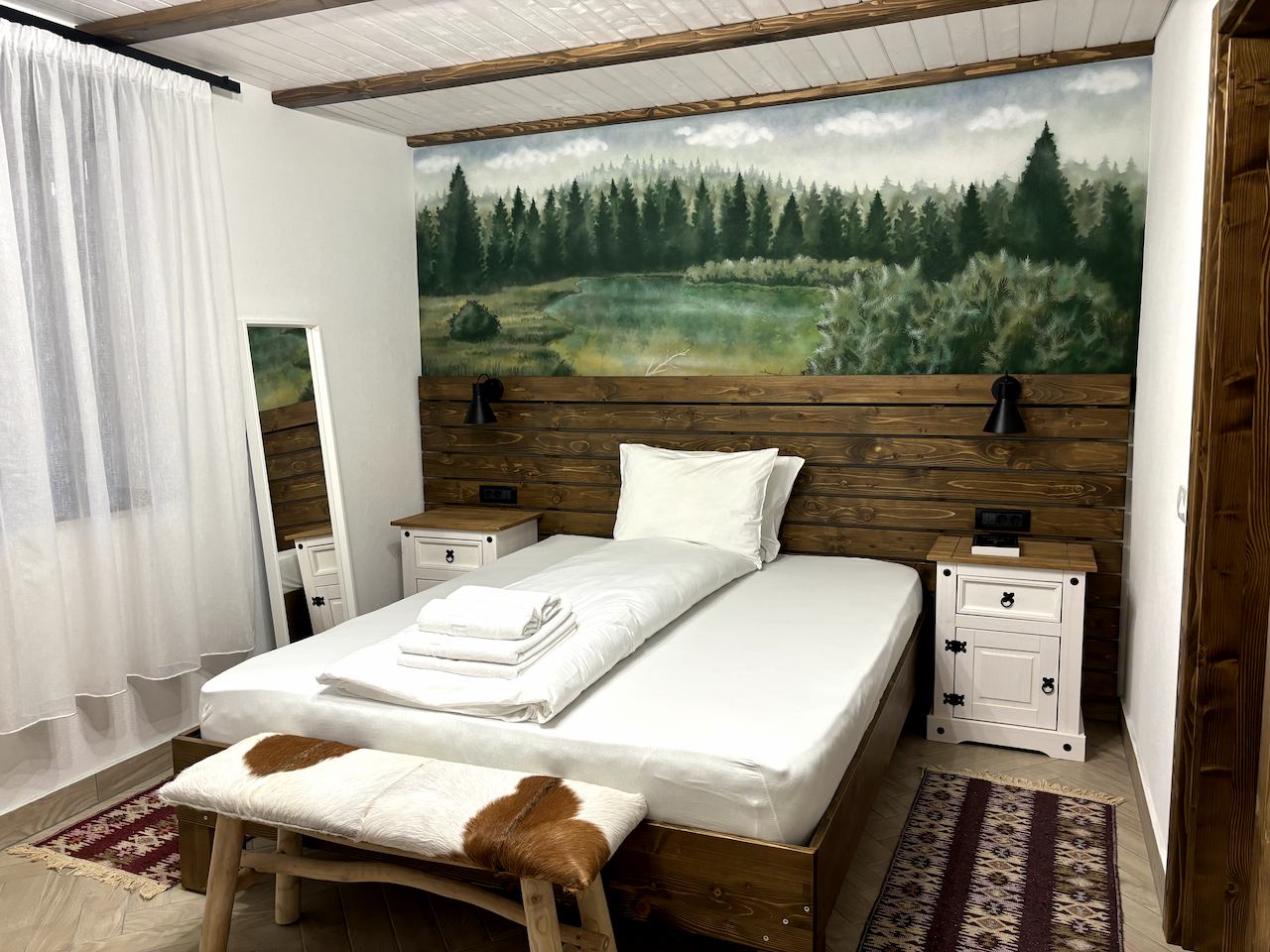 Lake Among Firs Room - 3