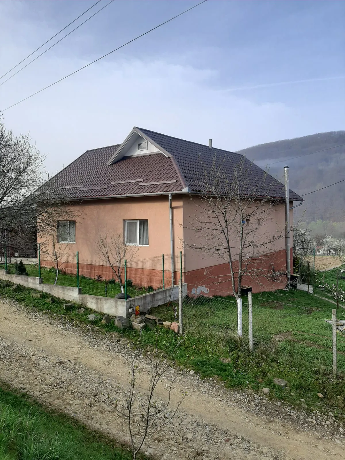 Acoperiș Gotic — Chiuesti, Cluj