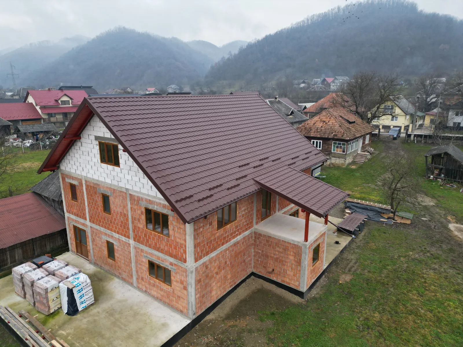 Acoperiș Adriatic — Barsana, Maramureș
