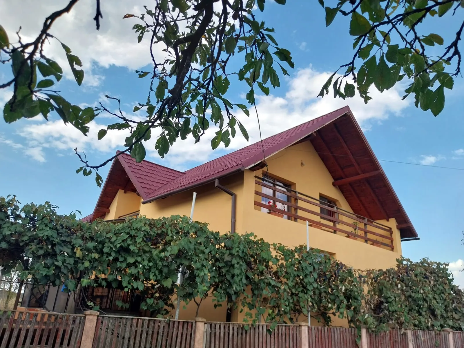 Acoperiș Clasic — Iadara, Maramureș
