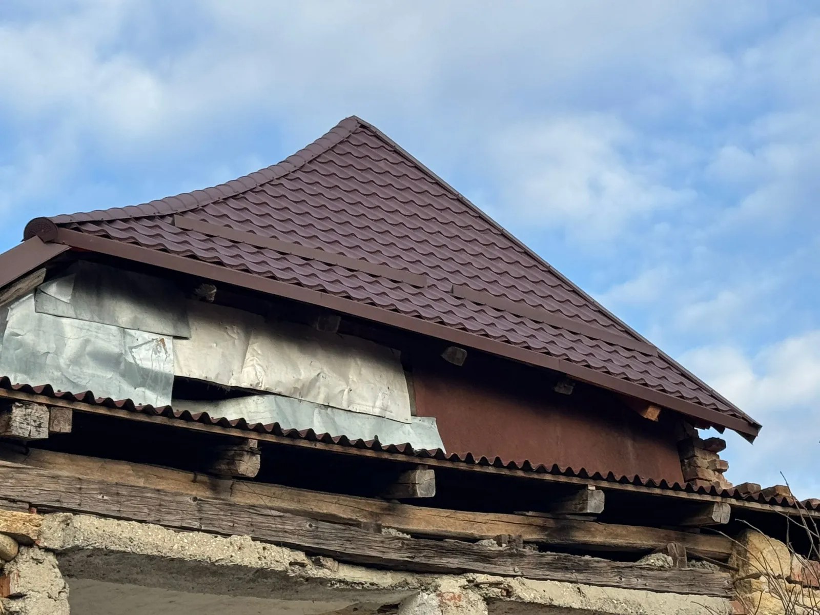Acoperiș Clasic — Seini, Maramureș