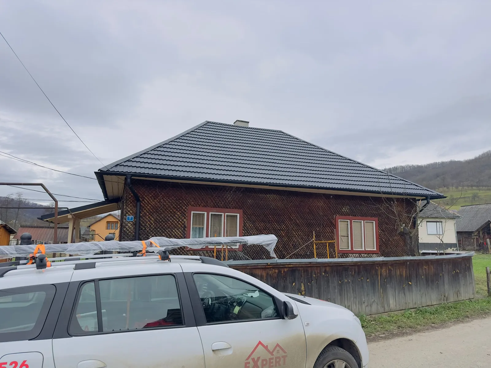 Acoperiș Dacic — Stramtura, Maramureș