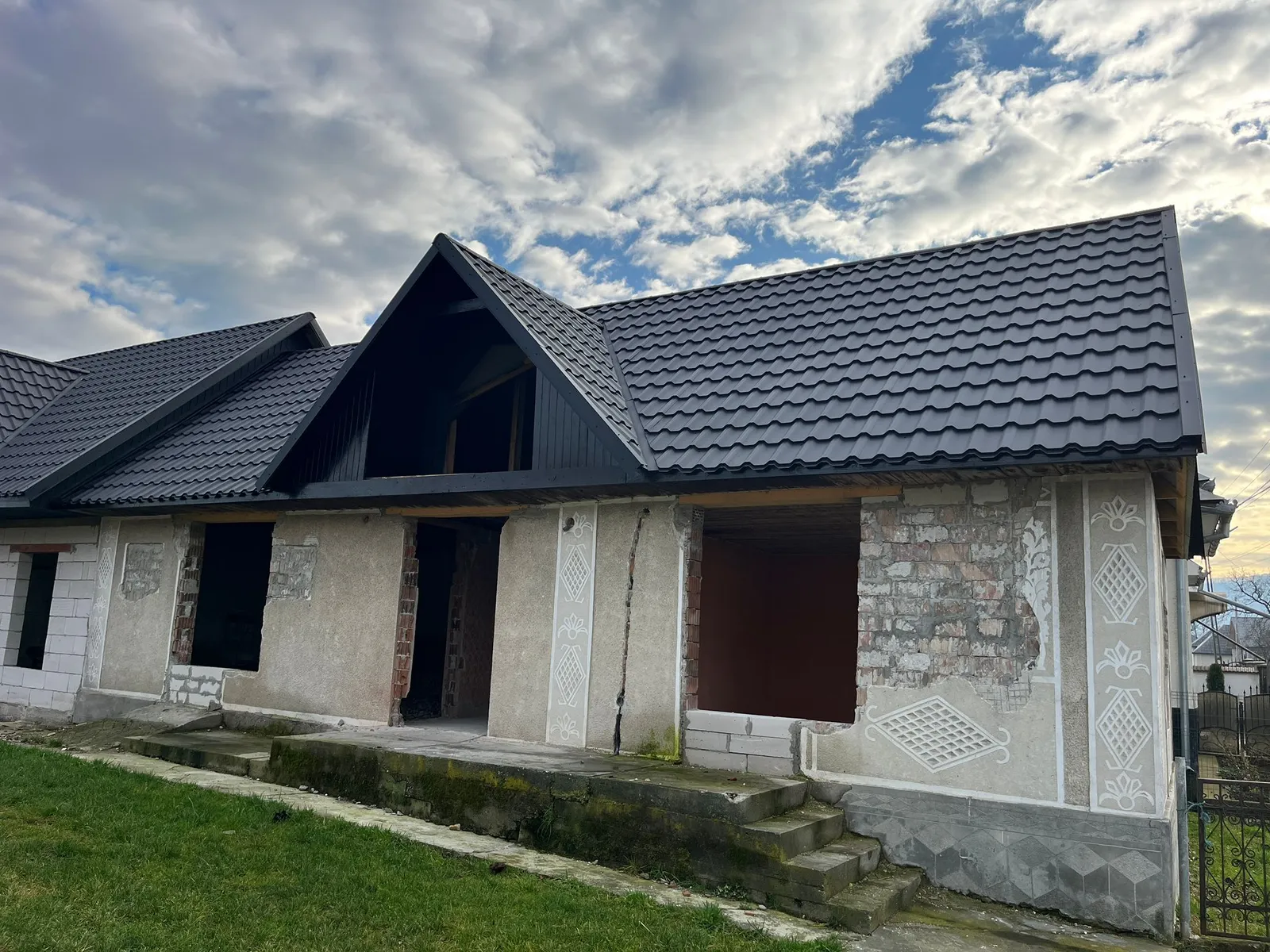 Acoperiș Gotic — Sapanta, Maramureș