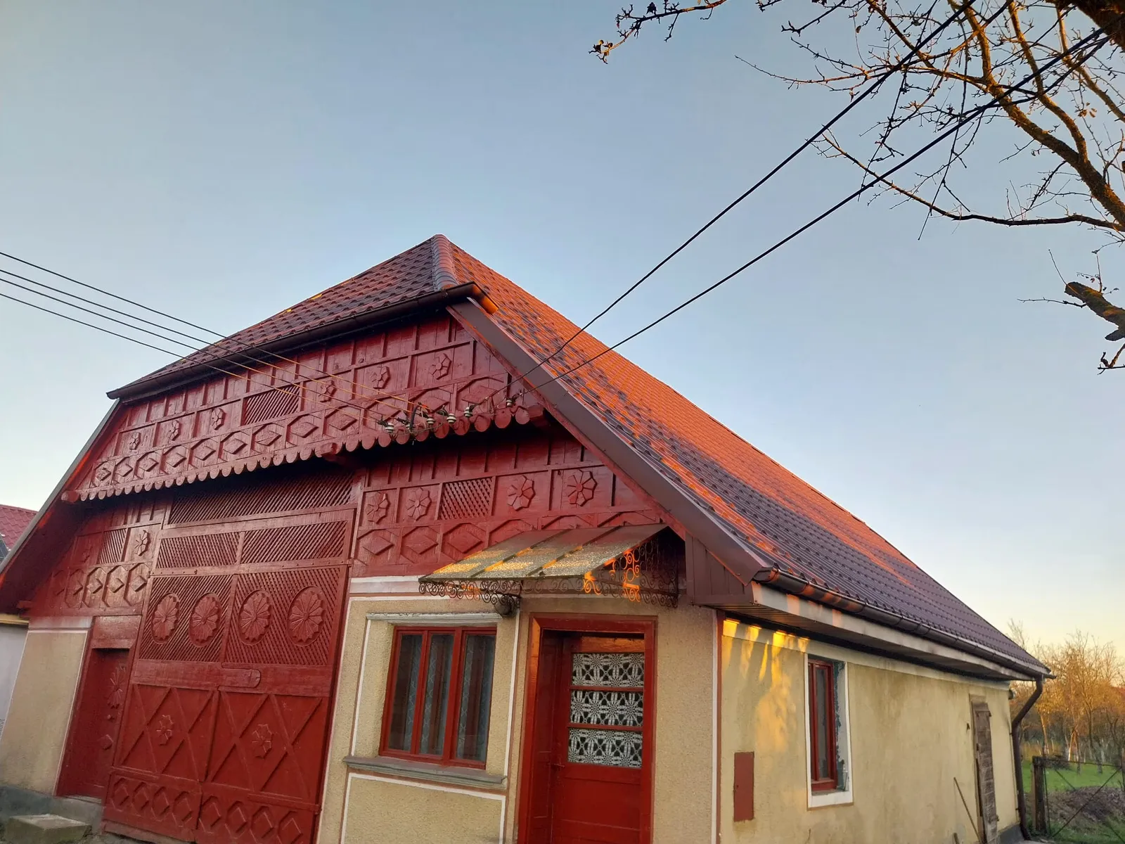 Acoperiș Gotic — Tamaia, Maramureș