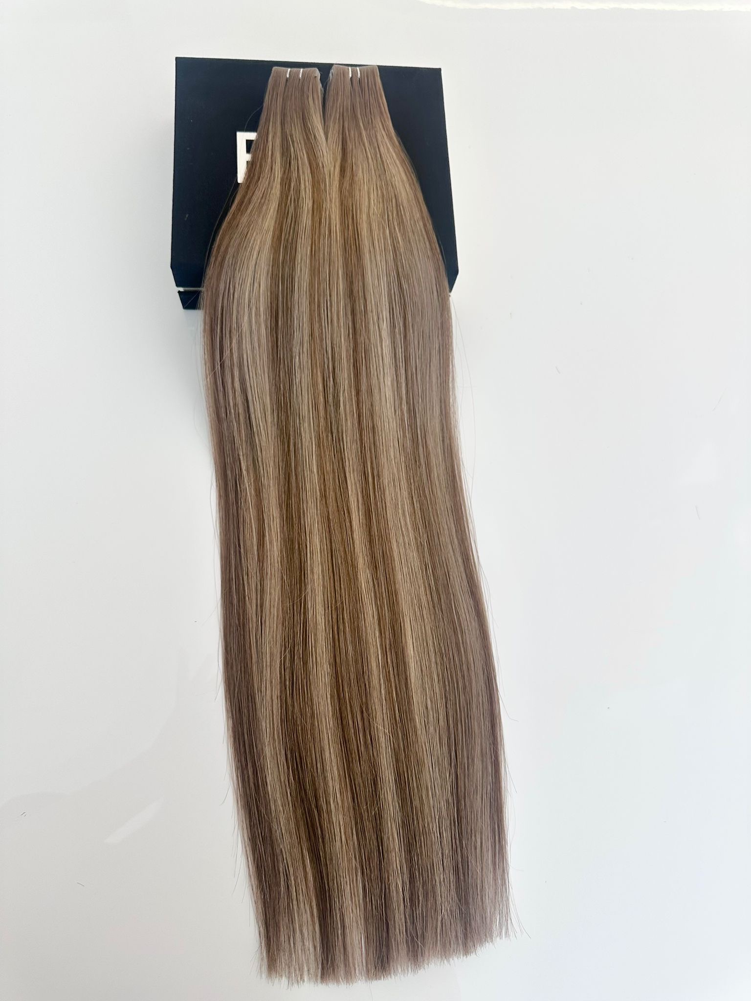 Extensii Invisible Tape Balayage #4/4/18 - Extensii de par București Extensii Invisible Tape Balayage #4/4/18 - Extensii de par București