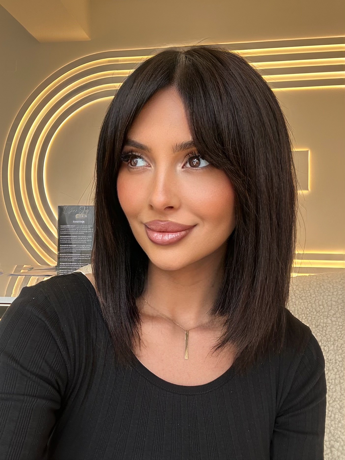 Peruca din par natural SELIN - Extensii de par București Peruca din par natural SELIN - Extensii de par București