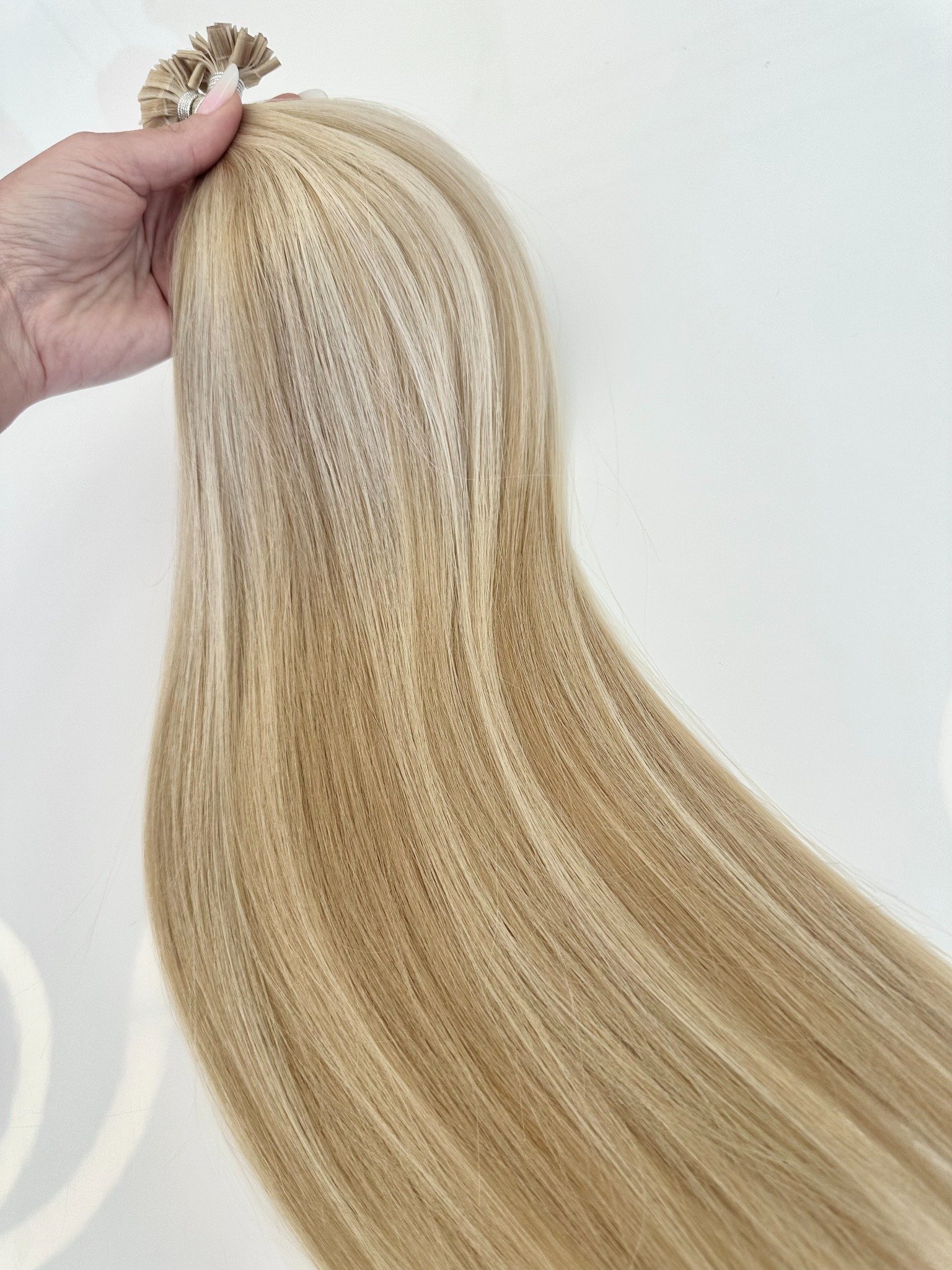 Extensii MICRO KERATINA Russian Hair Balayage #18/#60 - Extensii de par București Extensii MICRO KERATINA Russian Hair Balayage #18/#60 - Extensii de par București