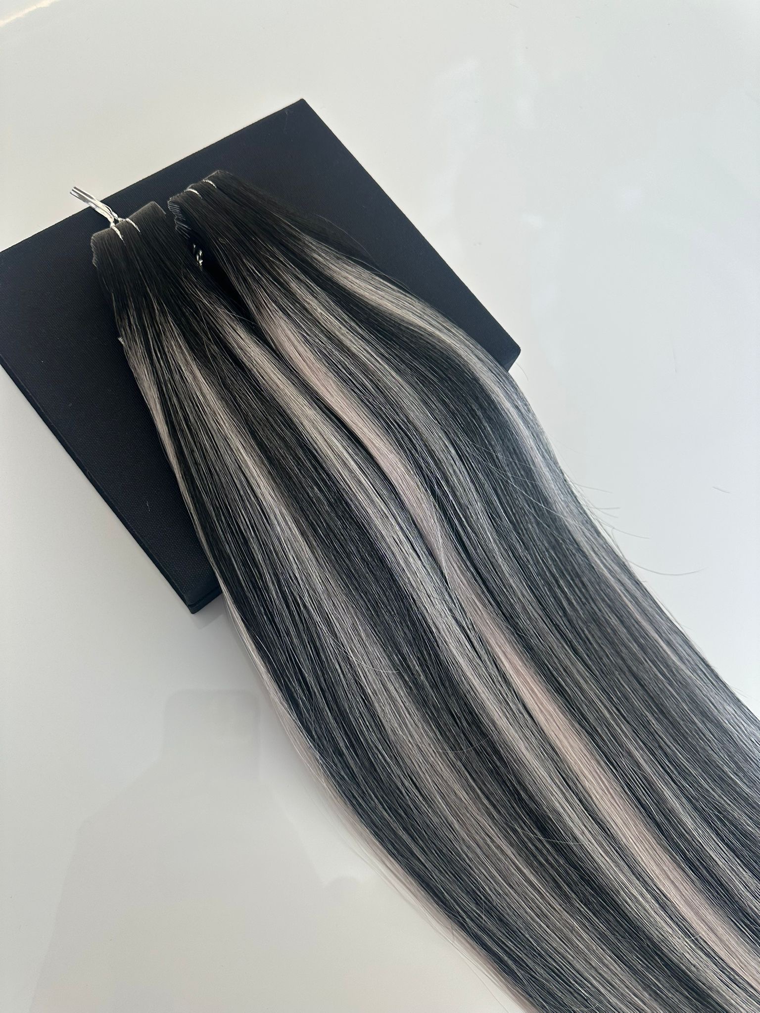 Extensii Invisible Tape Suvitat #1/ Silver - Extensii de par București Extensii Invisible Tape Suvitat #1/ Silver - Extensii de par București