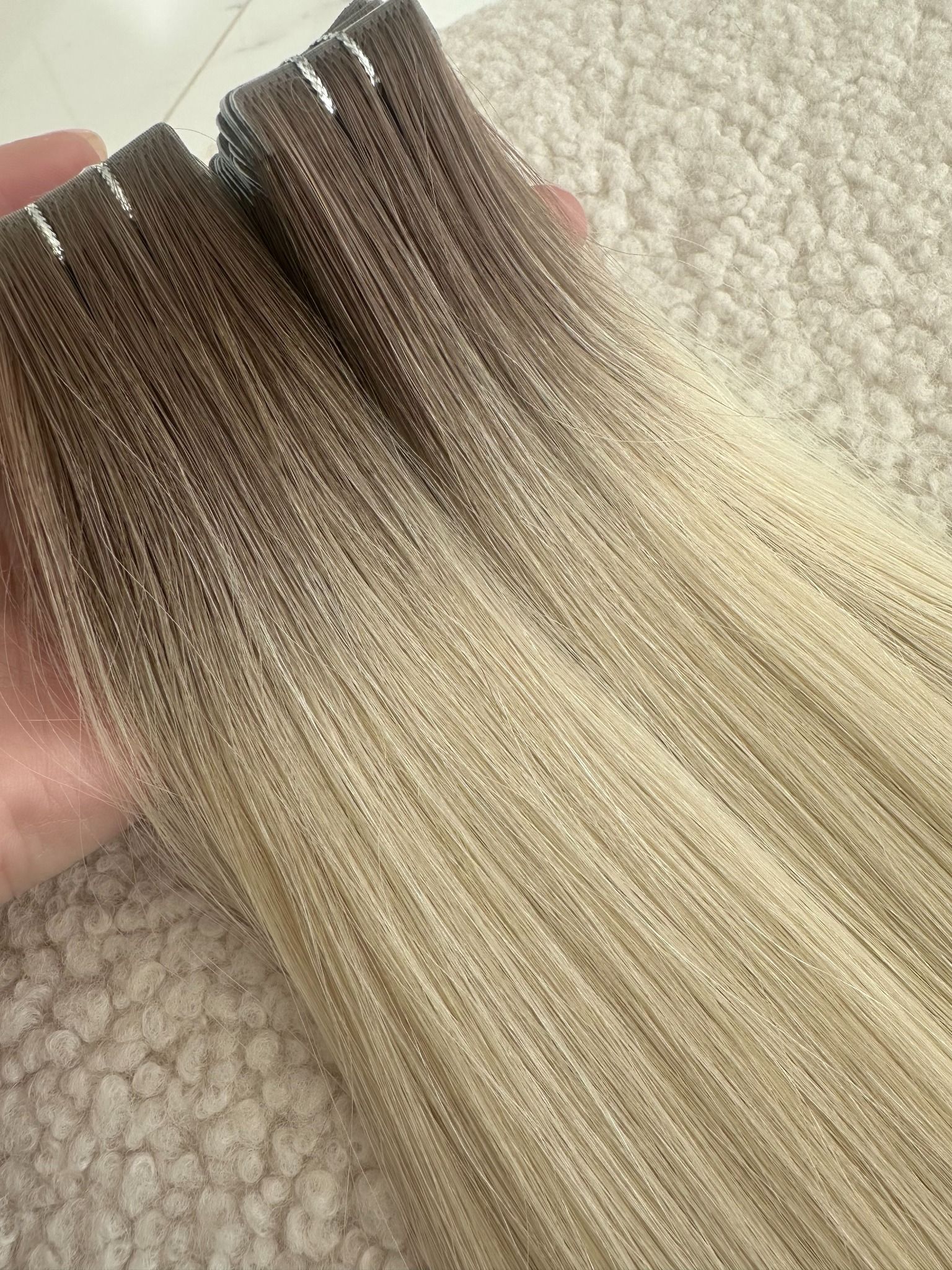 Extensii Invisible Tape Ombre #4/#61 - Extensii de par București