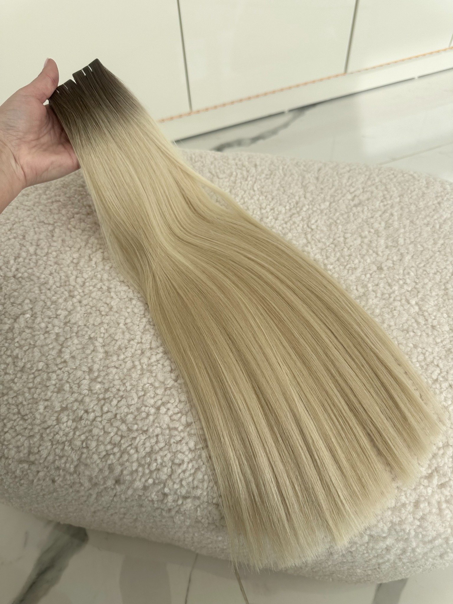 Extensii Invisible Tape Ombre #4/#61 - Extensii de par București