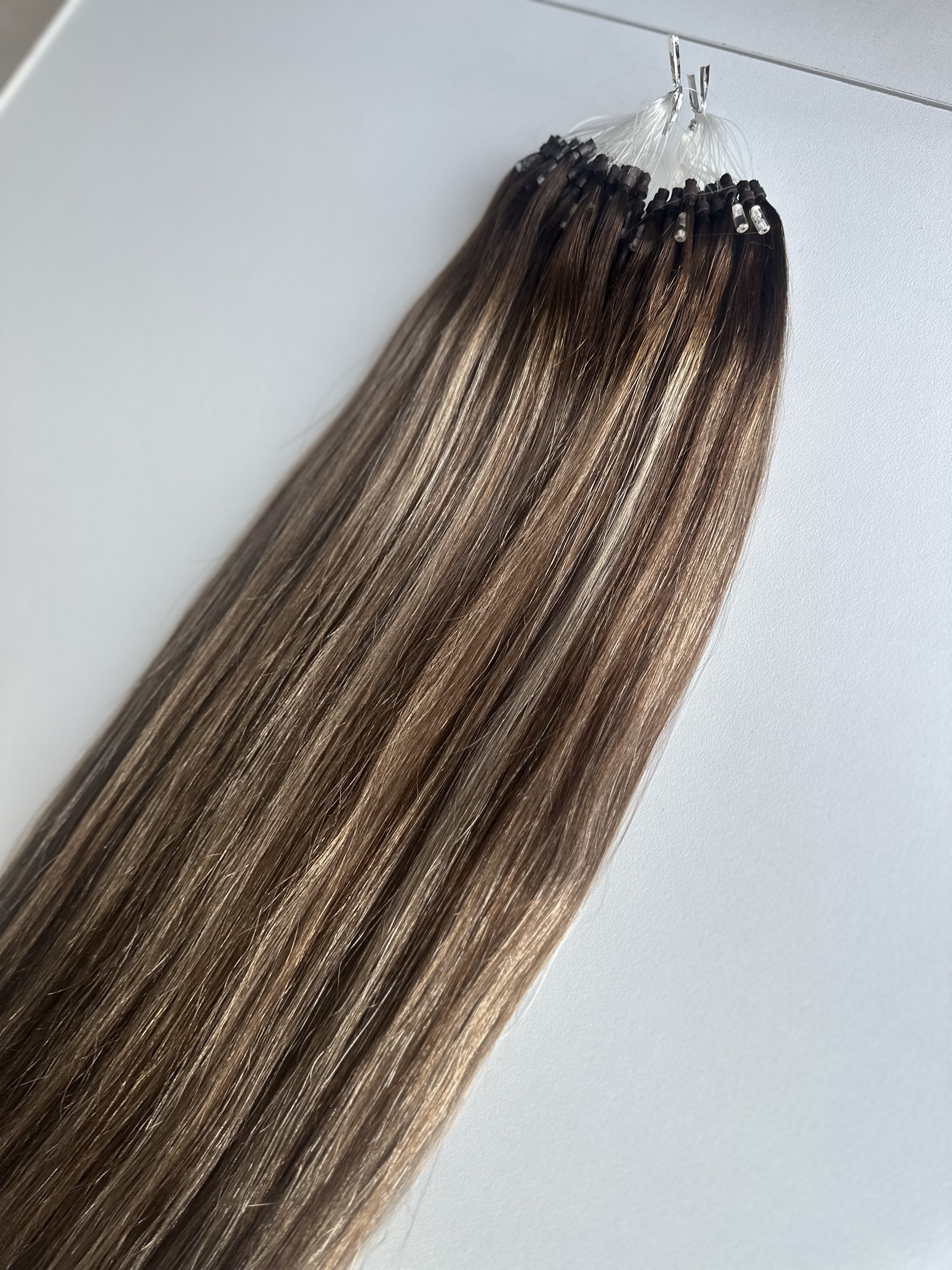 Extensii Microring Oskar Balayage #4/17/4 - Extensii de par București Extensii Microring Oskar Balayage #4/17/4 - Extensii de par București