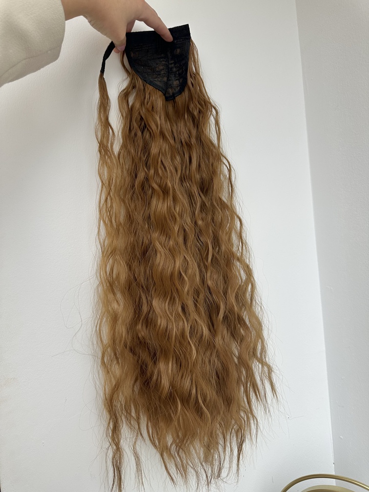 Coada de Par cu scai creata Saten Caramel - Extensii de par București Coada de Par cu scai creata Saten Caramel - Extensii de par București