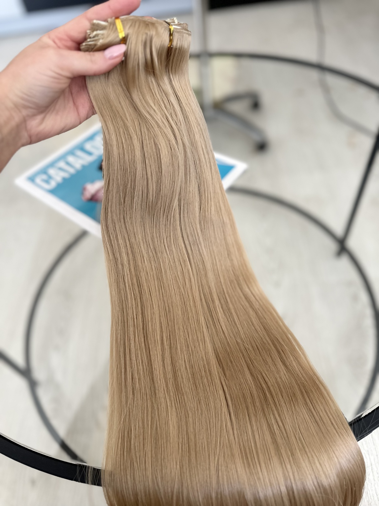 Clip-On Drept Sintetic 14# - Extensii de par București Clip-On Drept Sintetic 14# - Extensii de par București