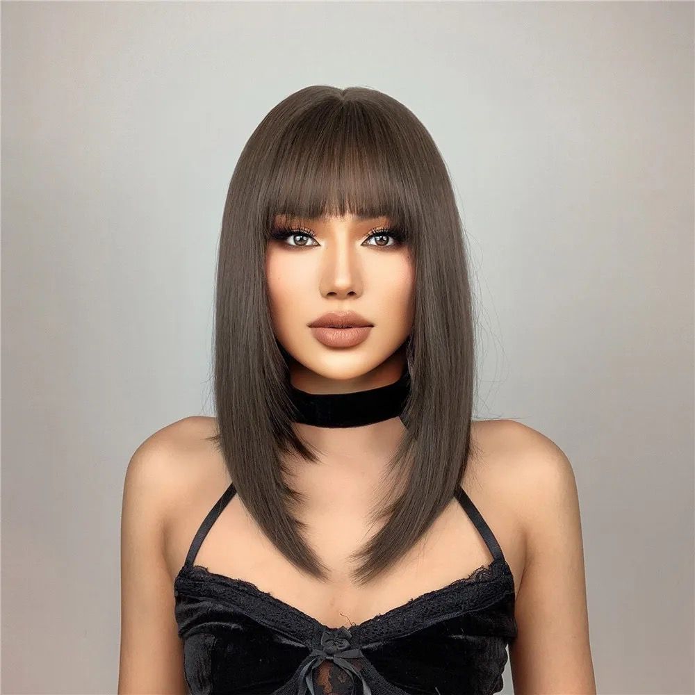Peruca cu breton Natural Brown - Extensii de par București Peruca cu breton Natural Brown - Extensii de par București