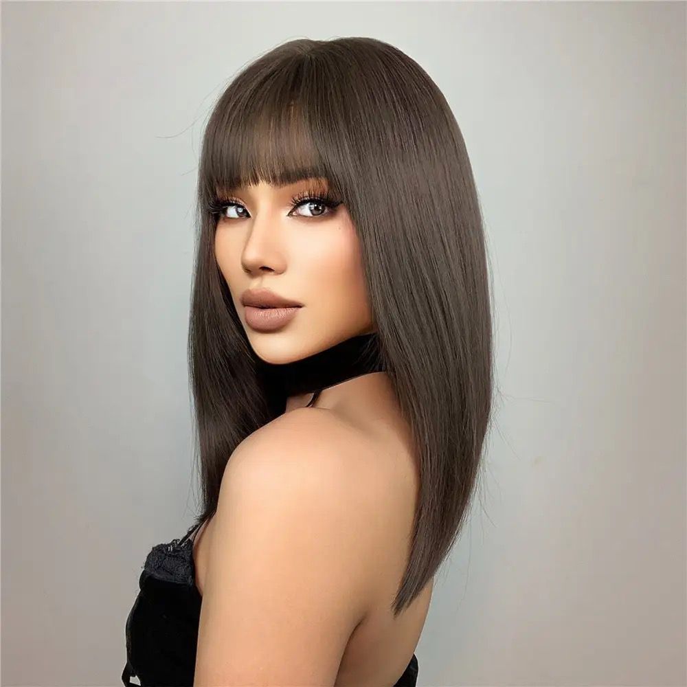Peruca cu breton Natural Brown - Extensii de par București Peruca cu breton Natural Brown - Extensii de par București